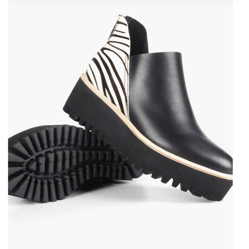 All Black Womens Flatform Jungle Tread Booties Black Zebra Size 10M