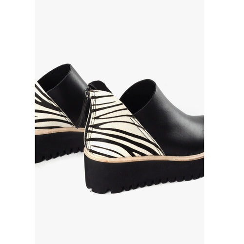 All Black Womens Flatform Jungle Tread Booties Black Zebra Size 10M